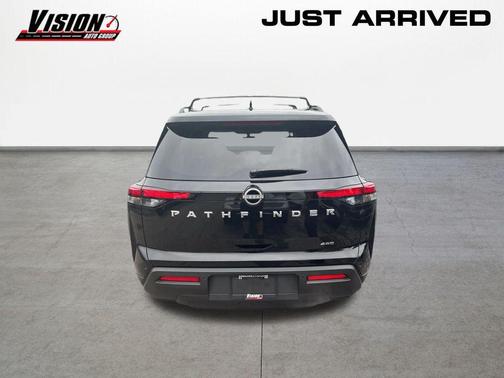 2025 Nissan Pathfinder SV 4WD