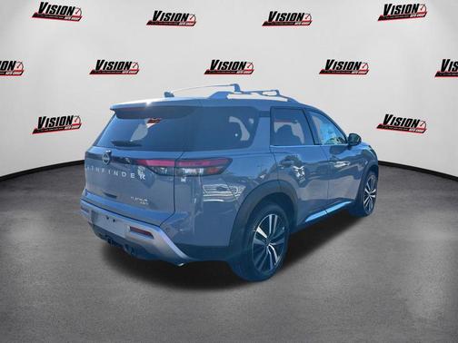 2025 Nissan Pathfinder Platinum 4WD