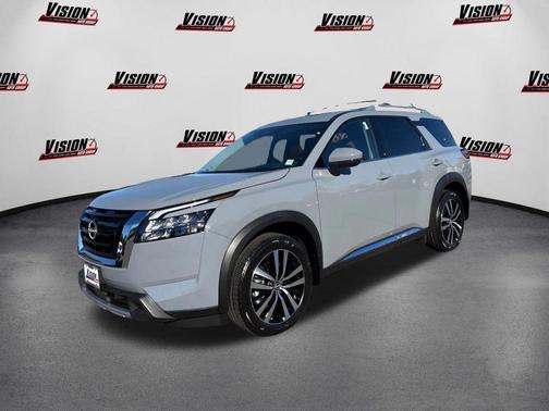 2025 Nissan Pathfinder Platinum 4WD