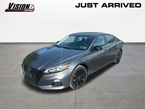 2022 Nissan Altima SR FWD
