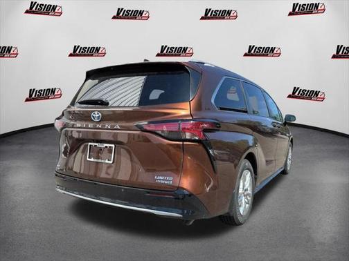 2021 Toyota Sienna Limited 7-Passenger