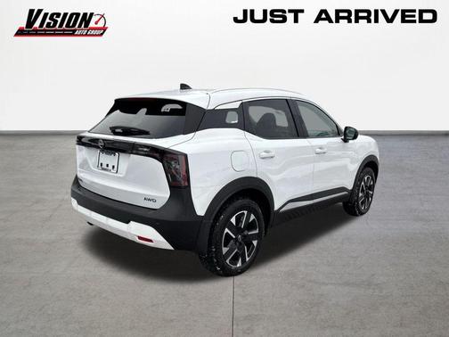 Fresh Powder 2026 Nissan Kicks SV