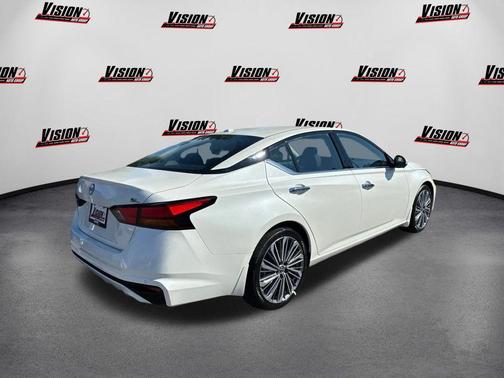 2025 Nissan Altima 2.5 SL