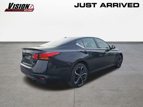 2023 Nissan Altima SR Intelligent AWD