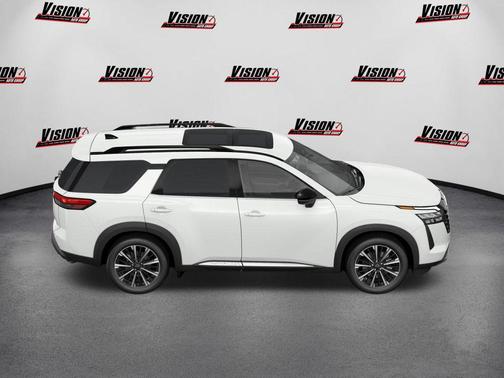 Everest White Pearl Tricoat 2026 Nissan Pathfinder Platinum