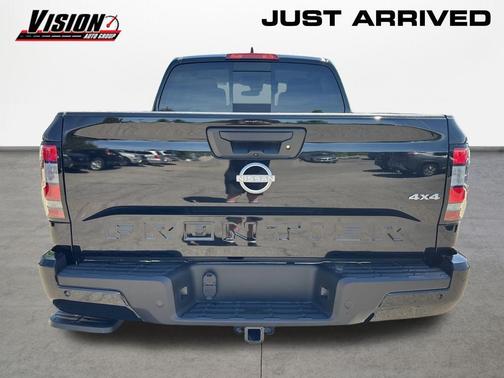 Super Black 2026 Nissan Frontier SV