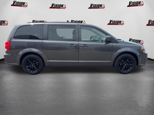 Granite Pearlcoat 2019 Dodge Grand Caravan GT