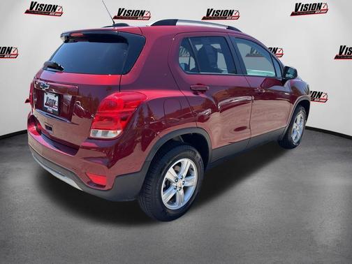 Crimson Metallic 2021 Chevrolet Trax LT