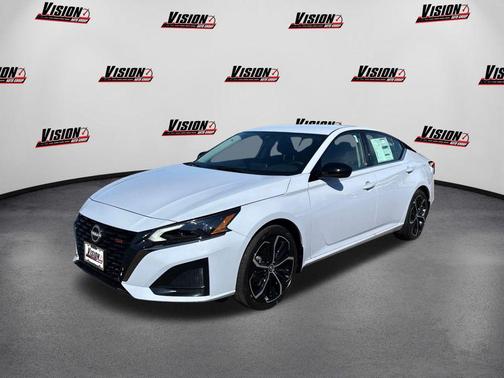 2025 Nissan Altima SR FWD