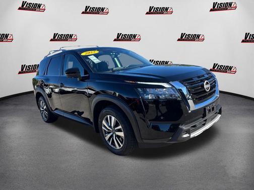2025 Nissan Pathfinder SL 4WD