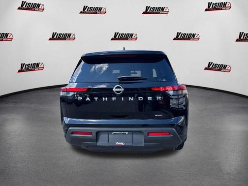 2025 Nissan Pathfinder S 4WD