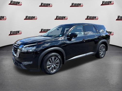 2025 Nissan Pathfinder S 4WD