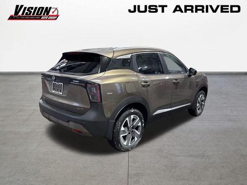 Canyon Bronze Metallic 2026 Nissan Kicks SV