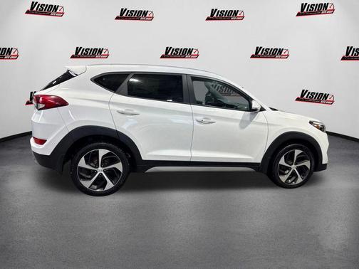 2017 Hyundai TUCSON Sport