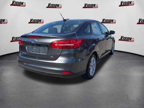 Magnetic 2018 Ford Focus SE