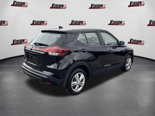 2021 Nissan Kicks S