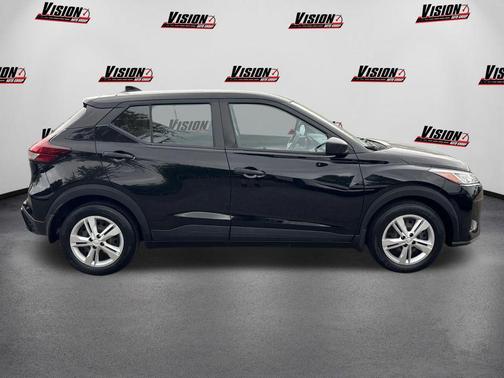 2021 Nissan Kicks S