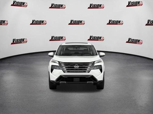 Everest White Pearl Tricoat 2026 Nissan Rogue Platinum
