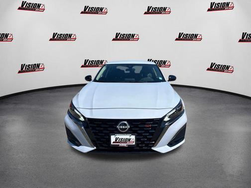 2025 Nissan Altima SR AWD