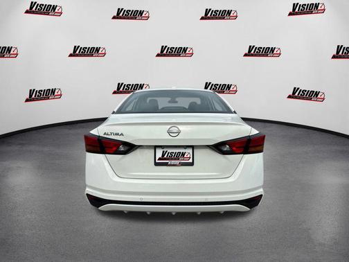 2025 Nissan Altima S FWD