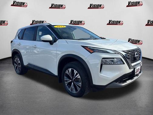 Pearl White Tricoat 2023 Nissan Rogue SV