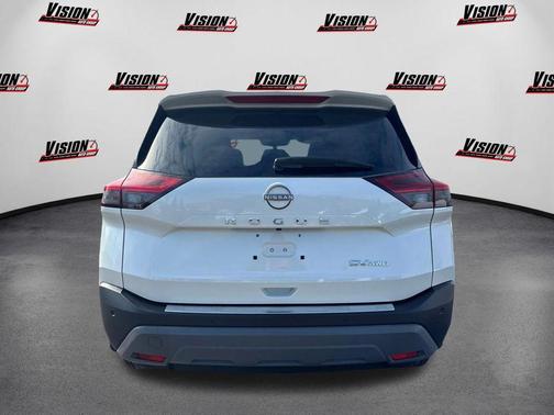 Pearl White Tricoat 2023 Nissan Rogue SV