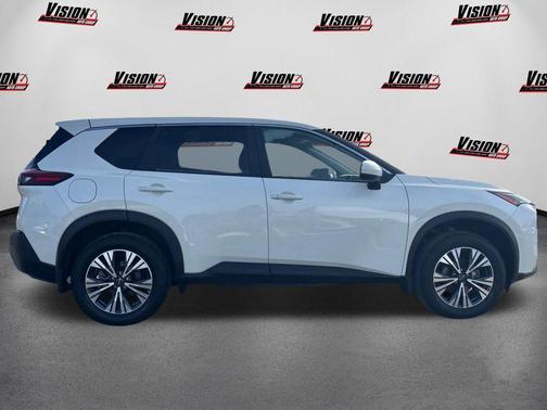 Pearl White Tricoat 2023 Nissan Rogue SV