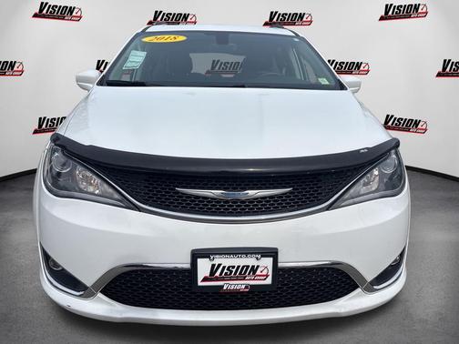 Bright White Clearcoat 2018 Chrysler Pacifica Touring-L