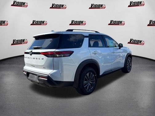2025 Nissan Pathfinder SV 4WD