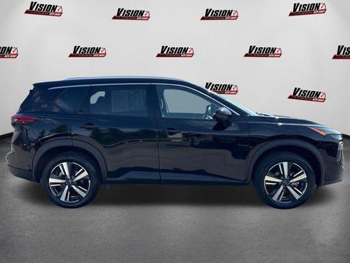 Super Black 2026 Nissan Rogue SL