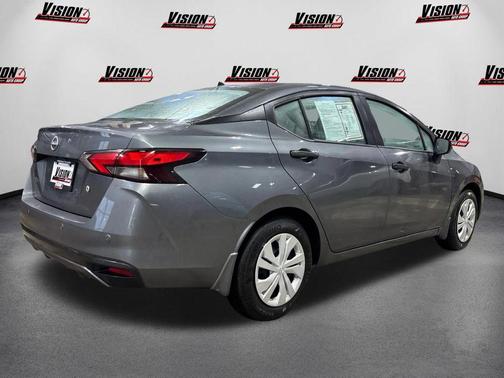 2025 Nissan Versa 1.6 S