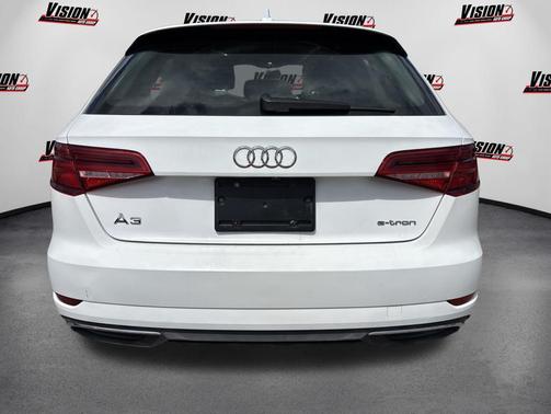 Ibis White 2017 Audi A3 e-tron 1.4T Premium