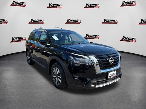 2025 Nissan Pathfinder SL 4WD