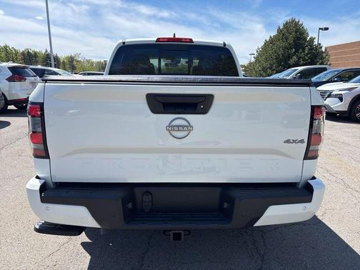 Glacier White 2026 Nissan Frontier SV