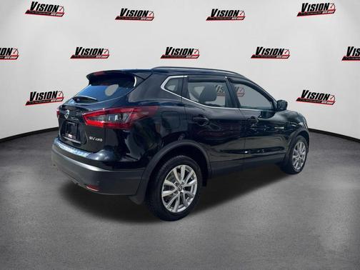 2021 Nissan Rogue Sport SV