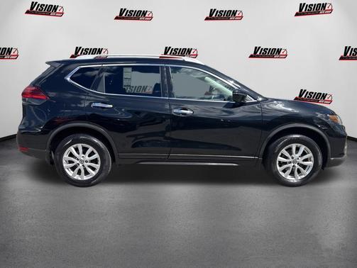 Magnetic Black 2017 Nissan Rogue SV