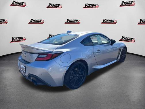 2024 Toyota GR86 Premium