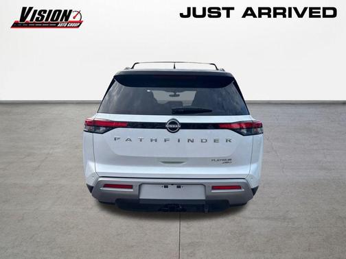 2025 Nissan Pathfinder Platinum 4WD