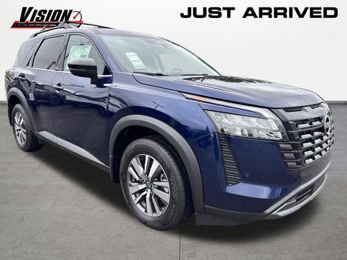 Deep Ocean Blue Pearl 2026 Nissan Pathfinder SL