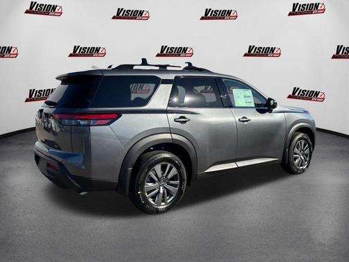 2025 Nissan Pathfinder SV 4WD