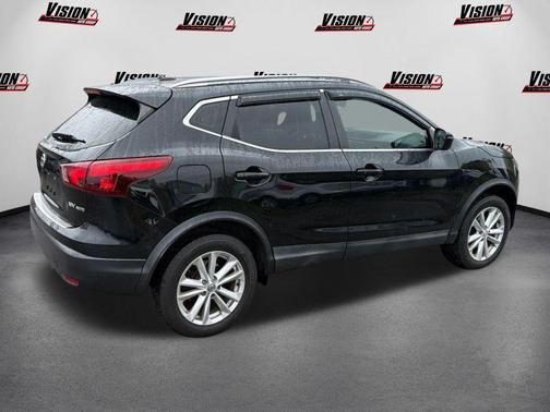 2018 Nissan Rogue Sport SV