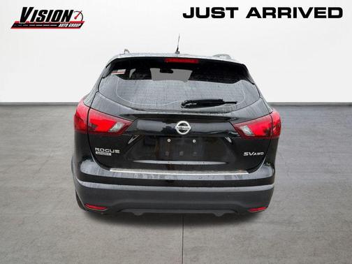 2018 Nissan Rogue Sport SV