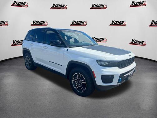 2023 Jeep Grand Cherokee 4xe Trailhawk