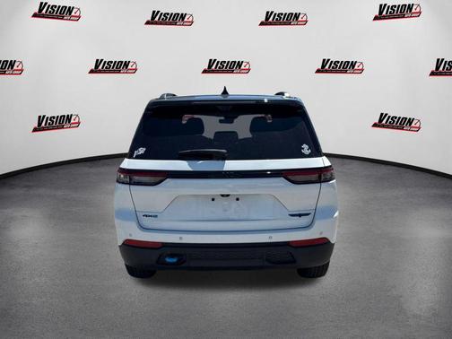 2023 Jeep Grand Cherokee 4xe Trailhawk