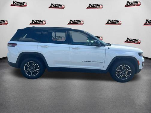2023 Jeep Grand Cherokee 4xe Trailhawk