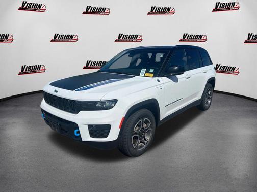 2023 Jeep Grand Cherokee 4xe Trailhawk