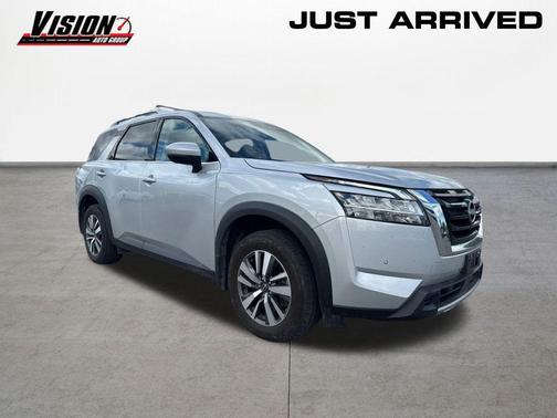2024 Nissan Pathfinder SL 4WD