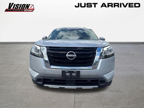 2024 Nissan Pathfinder SL 4WD