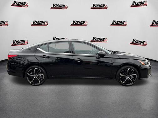 2025 Nissan Altima SR AWD