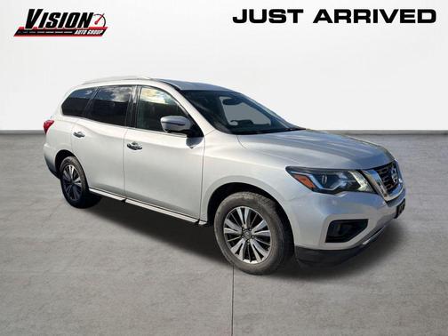 2018 Nissan Pathfinder SL